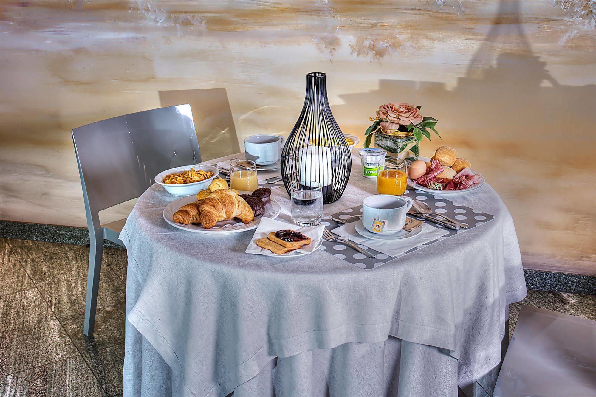 Hotel Gotha Turin Airport 4*