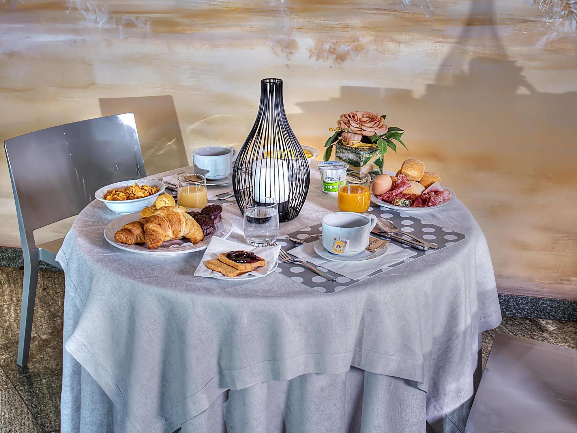 Hotel Gotha Turin Airport 4*