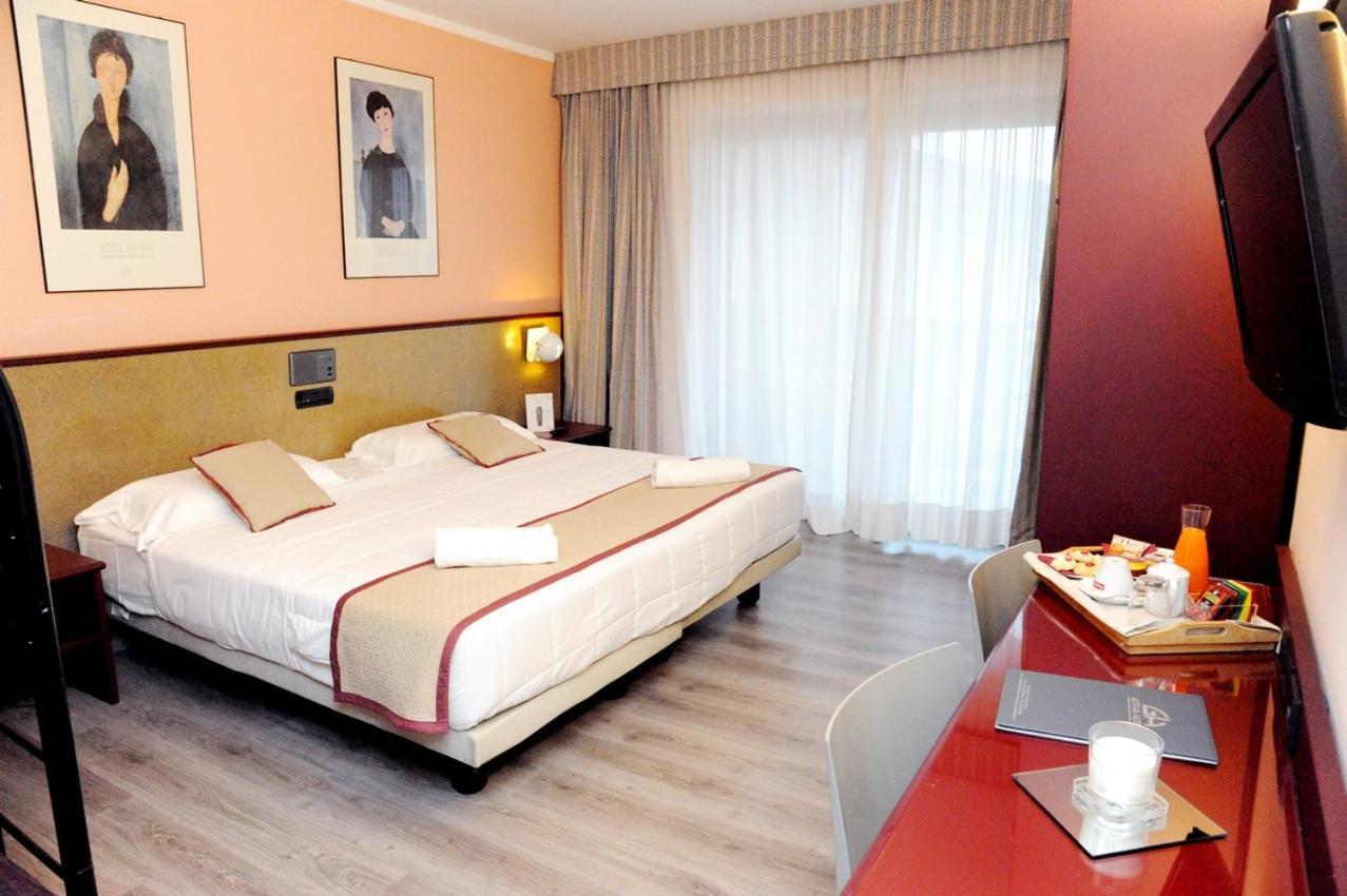 Gotha Turin Airport 4*